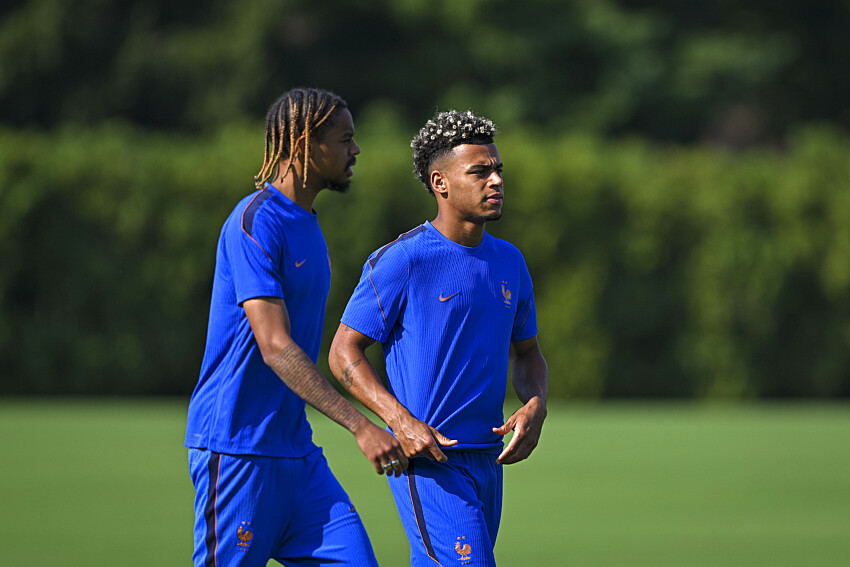 Revue de presse : France/Maroc, composition des Bleus et concurrence Dou&eacute;/Barcola