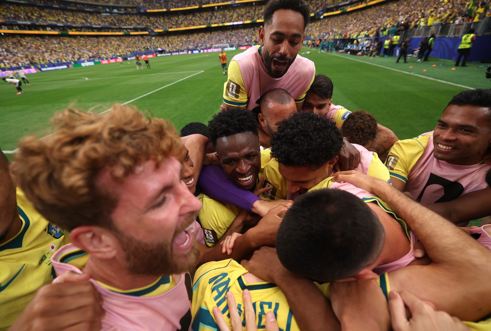 R&eacute;sum&eacute; Br&eacute;sil/Japon en vid&eacute;o (2-1), Martinelli qualifie la Sele&ccedil;ao &agrave; la derni&egrave;re minute !