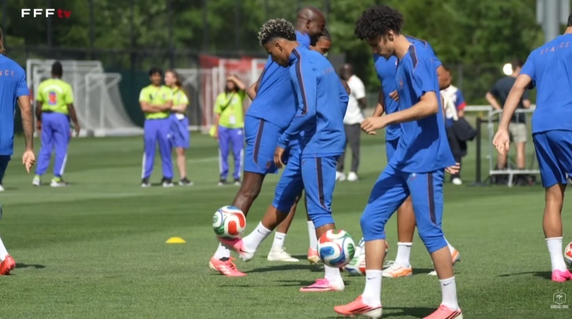 France/S&eacute;n&eacute;gal - Le dernier entra&icirc;nement des Bleus en vid&eacute;o !
