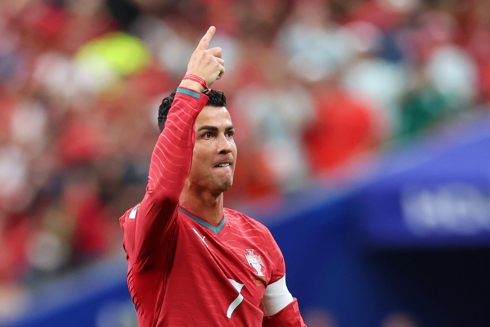 Résumé Portugal/Ouzbékistan en vidéo (5-0), doublé de Ronaldo et but de Mendes !