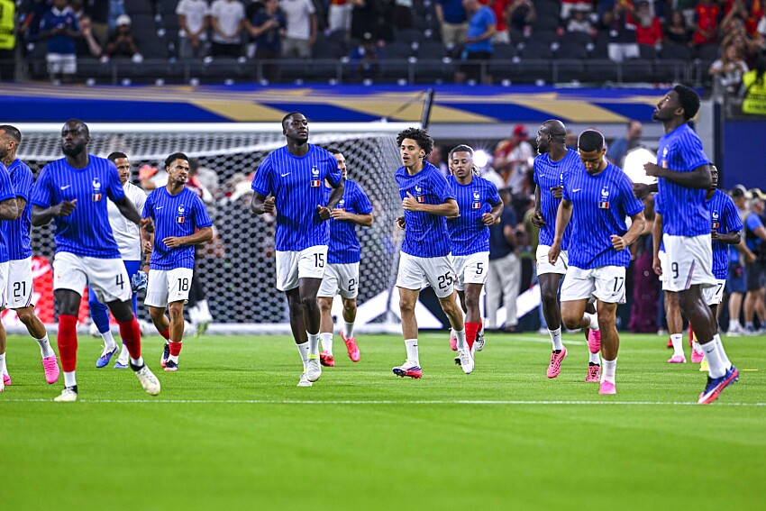 France/Angleterre - L'&eacute;quipe des Bleus annonc&eacute;es avec Mbapp&eacute; &agrave; gauche