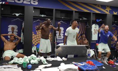 France/Maroc - La joie des Bleus dans le vestiaire apr&egrave;s la qualification
