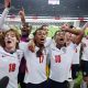 Résumé vidéo Mexique/Angleterre (2-3), les Anglais en quart de finale malgré un rouge !