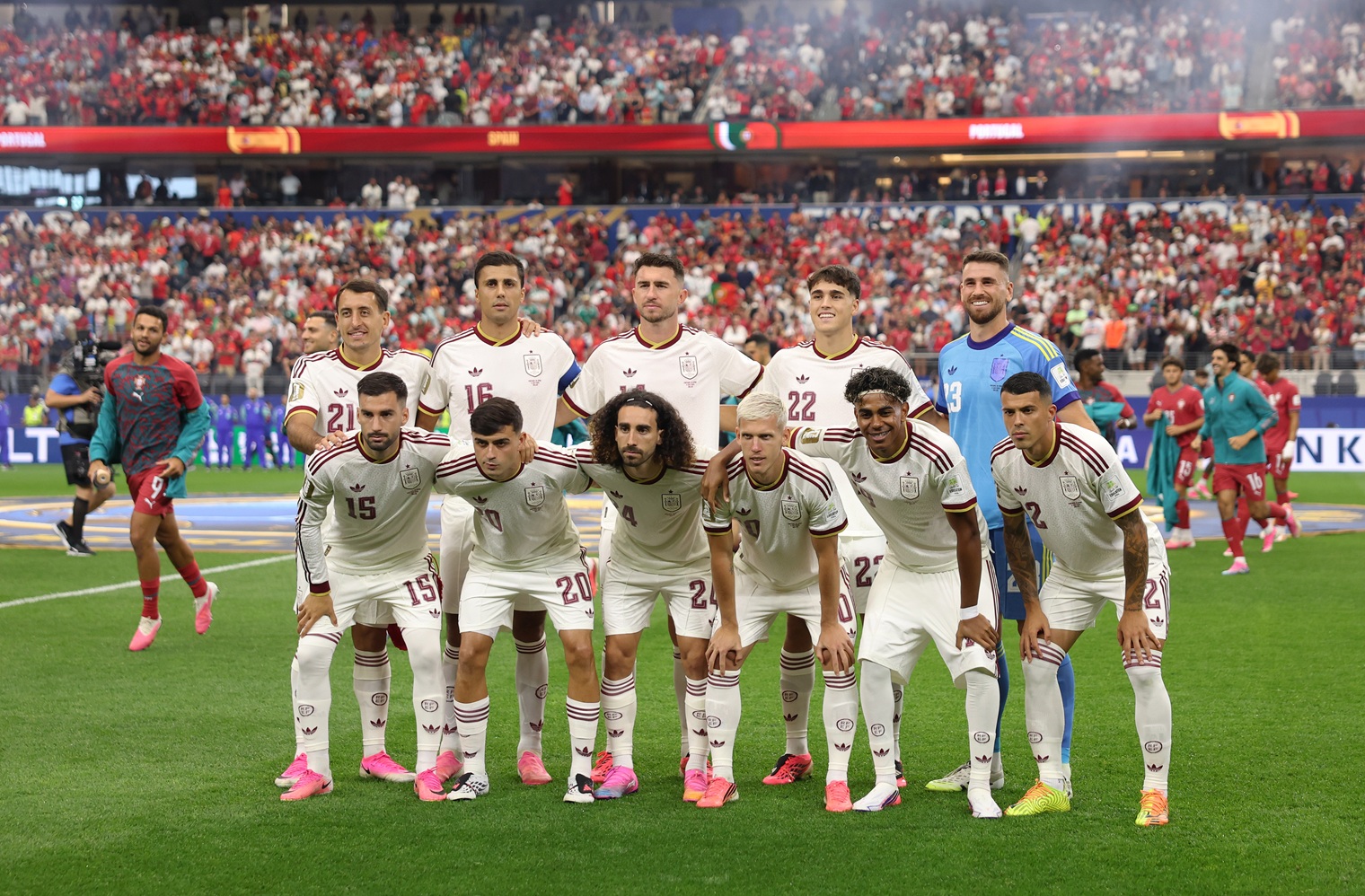 Espagne/Belgique - Les &eacute;quipes officielles du quart de finale