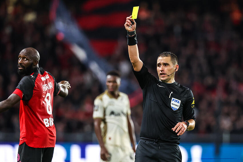 PSG/Rennes - L'arbitre du match d&eacute;sign&eacute;, beaucoup de jaunes &agrave; prevoir