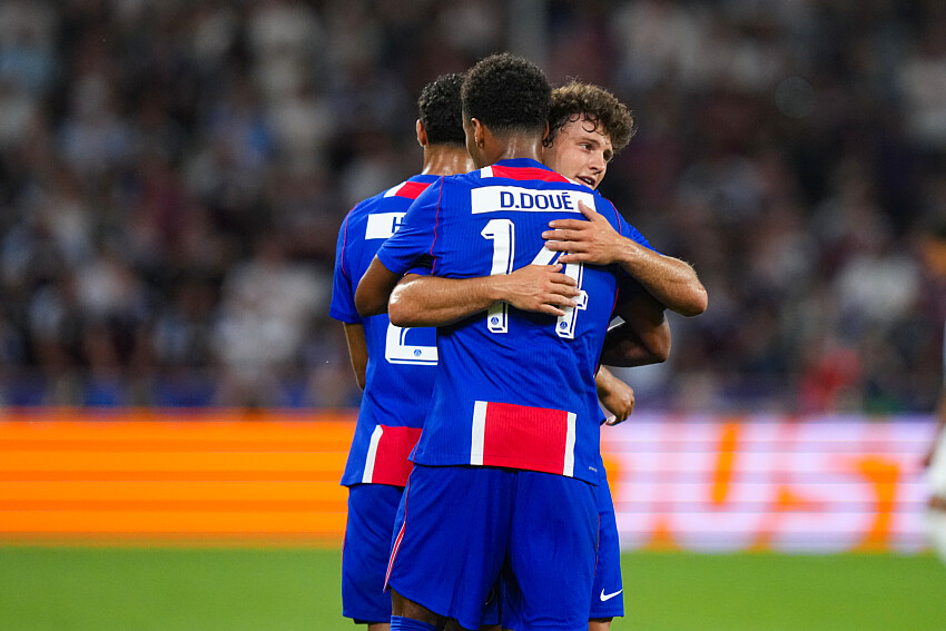 Revue de presse : PSG/Aston Villa, encore un troph&eacute;e pour Paris et Dou&eacute; essentiel
