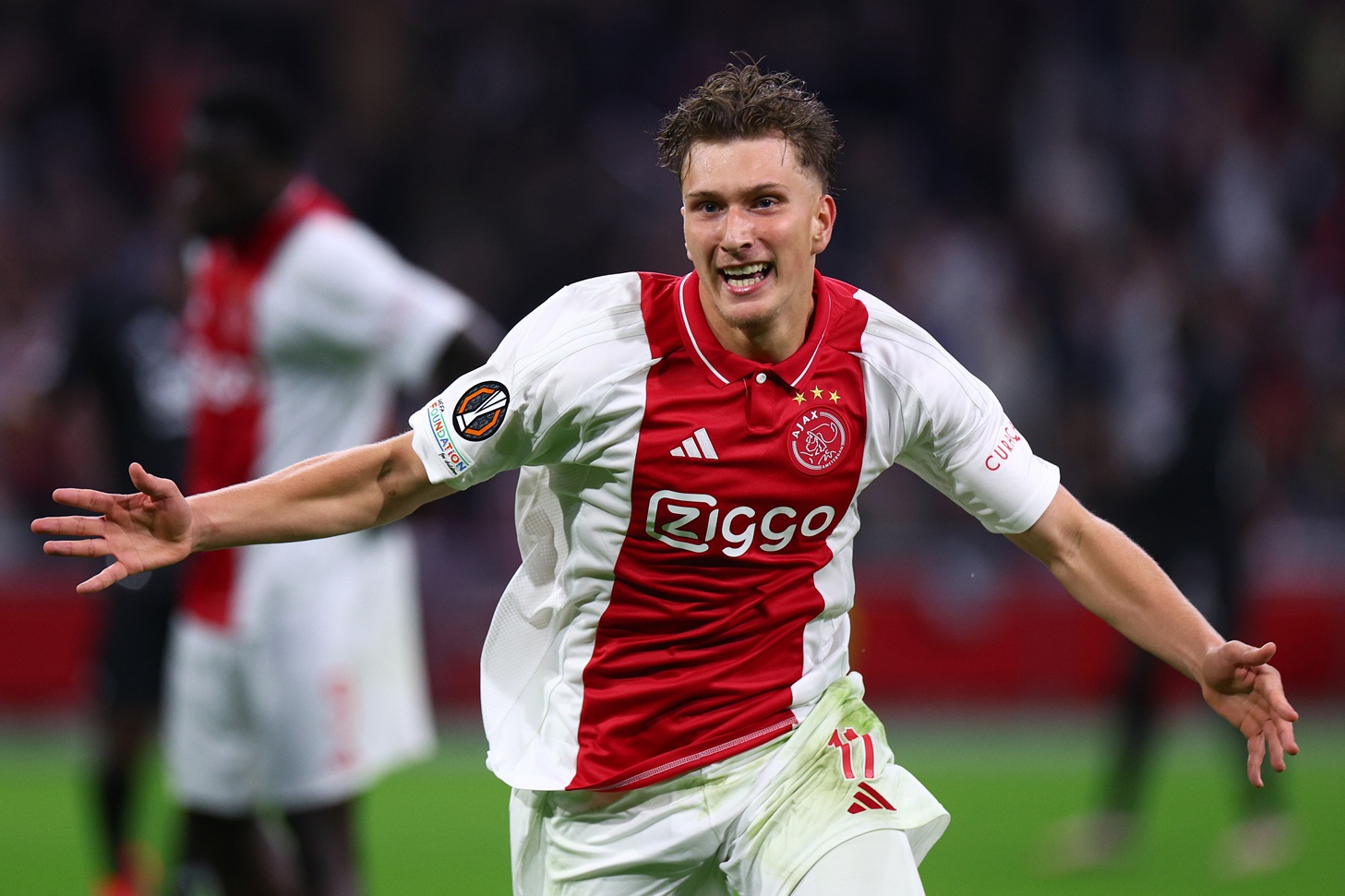 Mercato - Le PSG a envoy&eacute; une offre &agrave; l'Ajax pour Mika Godts