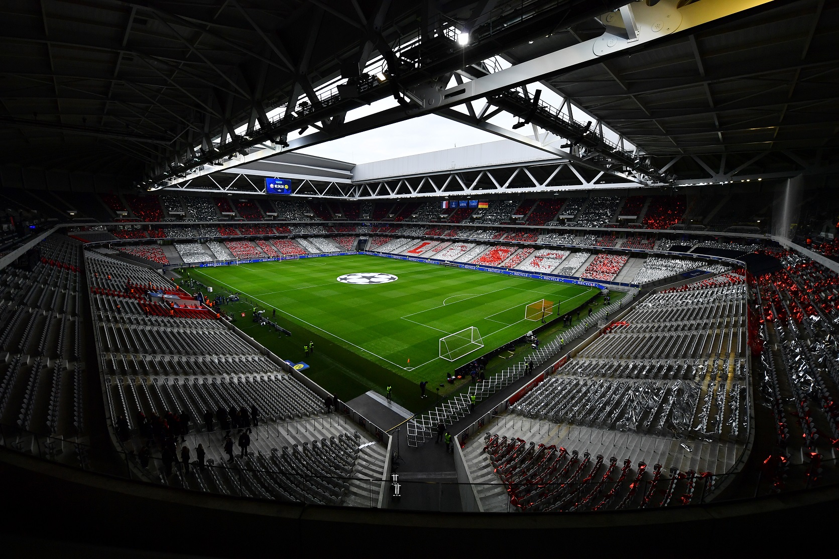 Lille/PSG - De nombreux supporters parisiens attendus au Stade Pierre Mauroy