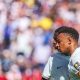 Mbapp&eacute; r&eacute;pond &agrave; la pol&eacute;mique avec Demb&eacute;l&eacute; pour le Ballon d&rsquo;Or