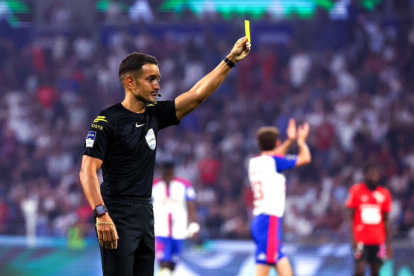 PSG/Le Mans - L'arbitre du match d&eacute;sign&eacute;, cartons &agrave; pr&eacute;voir